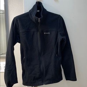 Woman’s fleece Columbia jacket